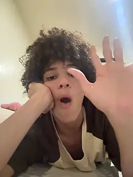 Snapshot of Max_Rain chatting on February 9, 2026, 1:53 am Max Rain online show from February 9, 2026, 1:53 am