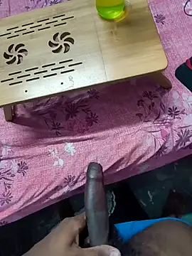 tamilnomad69 online show from April 1, 2026, 1:41 pm