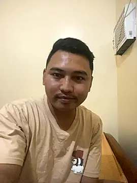 BicuriousExploer online show from November 14, 2025, 11:46 pm