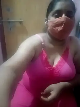 Jessi 25 online show from February 5, 2026, 6:12 pm