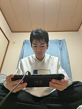 suzaku1229 online show from April 14, 2026, 12:44 pm