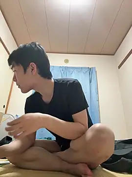 suzaku1229 online show from April 22, 2026, 10:17 am