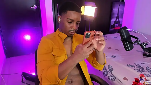 andyadan online show from November 4, 2025, 10:14 am