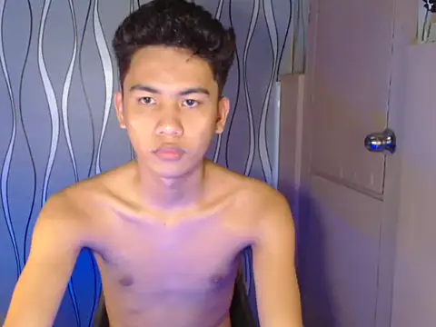 Snapshot of Demure_Asian143 chatting on September 14, 2025, 9:41 am Demure Asian143 online show from September 14, 2025, 9:41 am