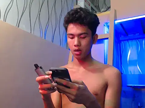 Snapshot of Demure_Asian143 chatting on September 29, 2025, 8:19 am Demure Asian143 online show from September 29, 2025, 8:19 am