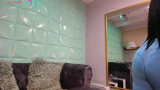 Snapshot of SailonTeen chatting on November 30, 2025, 1:59 pm SailonTeen online show from November 30, 2025, 1:59 pm