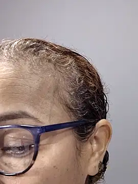 Snapshot of Merybeks chatting on September 9, 2025, 10:37 am Merybeks online show from September 9, 2025, 10:37 am