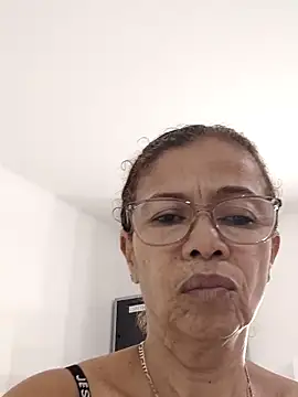 Snapshot of Merybeks chatting on October 27, 2025, 10:41 am Merybeks online show from October 27, 2025, 10:41 am