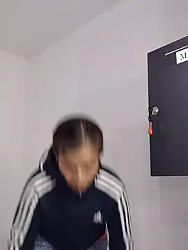 Snapshot of Merybeks chatting on November 15, 2025, 10:34 am Merybeks online show from November 15, 2025, 10:34 am