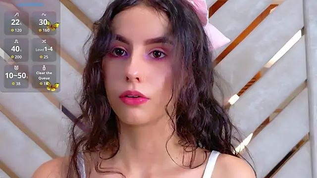 Sarah-Grace online show from September 30, 2025, 3:00 am