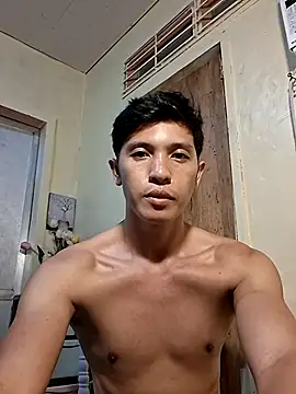 Snapshot of darryl_hugecok chatting on May 25, 2026, 5:41 pm darryl hugecok online show from May 25, 2026, 5:41 pm