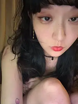 Snapshot of Etherealcat33 chatting on November 28, 2025, 11:57 am Etherealcat33 online show from November 28, 2025, 11:57 am