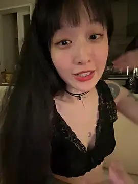 Etherealcat33 online show from May 18, 2026, 8:03 pm