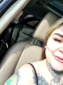 Snapshot of blulexii_xo chatting on May 4, 2026, 3:52 pm blulexii xo online show from May 4, 2026, 3:52 pm