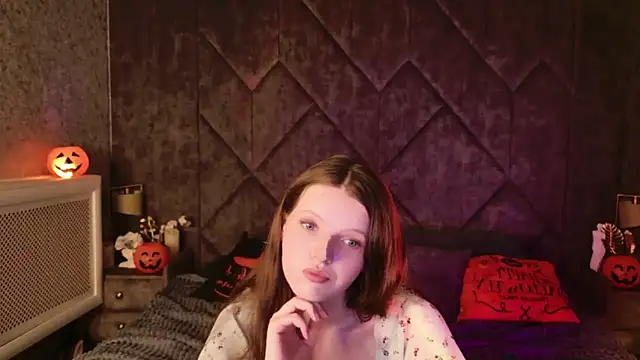 Gaby Essen online show from October 19, 2025, 8:42 pm