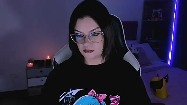 OphelianaRose33 online show from September 20, 2025, 9:49 pm