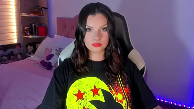 OphelianaRose33 online show from July 24, 2026, 7:45 pm