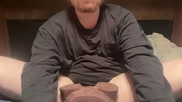 Braiden044t online show from April 18, 2026, 7:07 pm