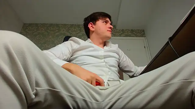 FelixStarkk online show from October 6, 2025, 4:43 am