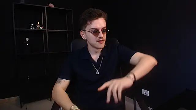 Snapshot of FelixStarkk chatting on June 1, 2026, 5:20 am FelixStarkk online show from June 1, 2026, 5:20 am