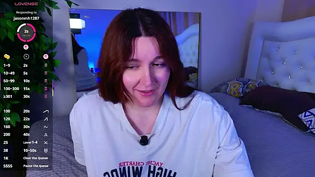 Snapshot of love_me__tonight_ chatting on May 1, 2026, 1:43 am love me tonight online show from May 1, 2026, 1:43 am