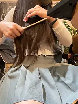 Linh 2004 online show from April 10, 2026, 6:07 am