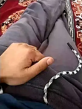 Snapshot of zorhotty chatting on February 2, 2026, 8:13 am zorhotty online show from February 2, 2026, 8:13 am