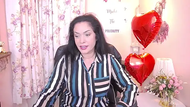 Snapshot of MyLovOne chatting on February 14, 2026, 1:30 pm MyLovOne online show from February 14, 2026, 1:30 pm