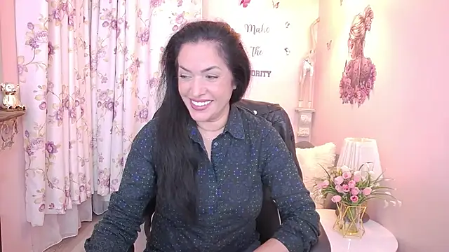 Snapshot of MyLovOne chatting on March 29, 2026, 9:09 am MyLovOne online show from March 29, 2026, 9:09 am