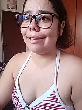 Snapshot of saenz_eymi chatting on January 17, 2026, 5:38 pm saenz eymi online show from January 17, 2026, 5:38 pm