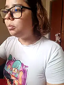 Snapshot of saenz_eymi chatting on February 2, 2026, 6:17 pm saenz eymi online show from February 2, 2026, 6:17 pm