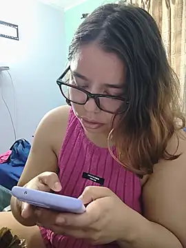Snapshot of saenz_eymi chatting on May 23, 2026, 5:06 pm saenz eymi online show from May 23, 2026, 5:06 pm