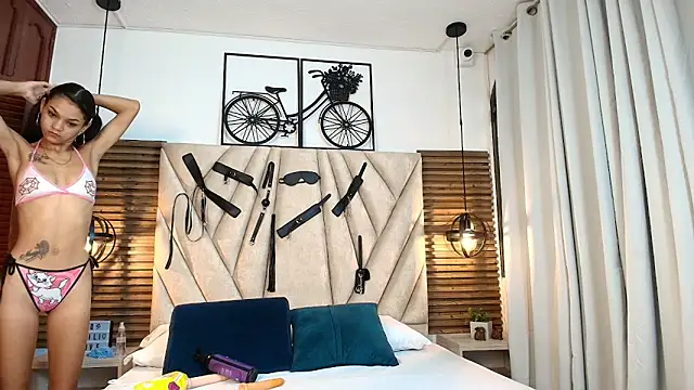 Snapshot of Cinthiabaker chatting on November 25, 2025, 11:43 am Cinthiabaker online show from November 25, 2025, 11:43 am