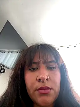 Linda Bellucci online show from October 5, 2025, 2:37 pm