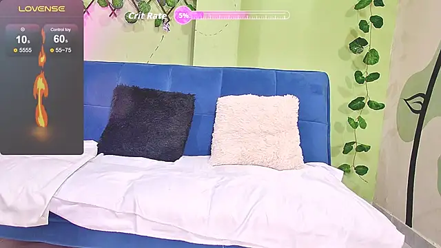 Karen Ariass online show from December 18, 2025, 1:39 pm