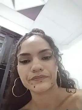 Karen Ariass online show from June 2, 2026, 2:13 am