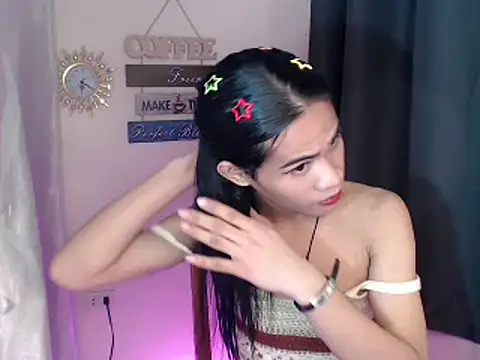 bellalot online show from November 22, 2025, 9:47 pm