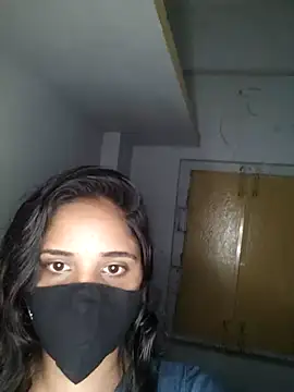 00USER online show from September 10, 2025, 9:59 pm