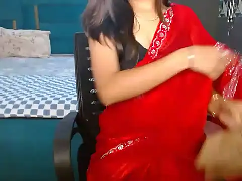 Urlove lily online show from May 19, 2026, 3:40 pm