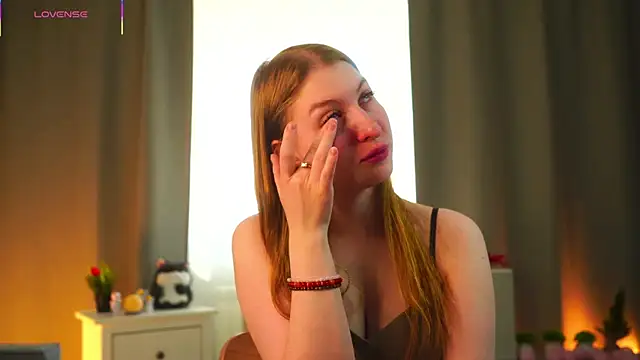 Snapshot of LorettaGladman chatting on April 1, 2026, 4:24 am LorettaGladman online show from April 1, 2026, 4:24 am