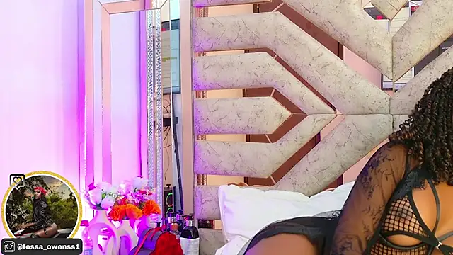 Snapshot of Tessa_Owenss chatting on February 20, 2026, 7:47 pm Tessa Owenss online show from February 20, 2026, 7:47 pm