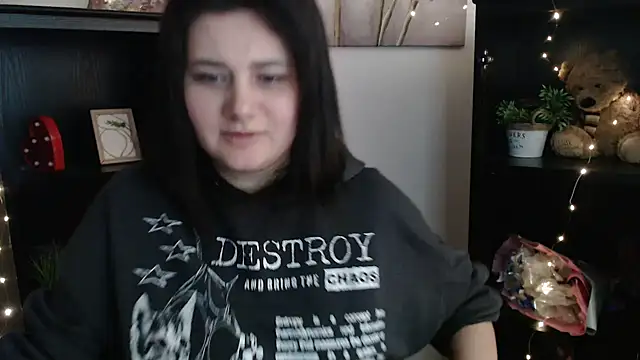 Katrin kiss  online show from February 6, 2026, 3:04 pm