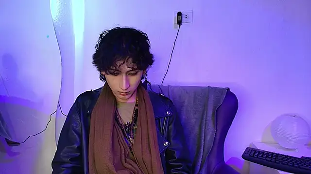 noidysis online show from October 10, 2025, 3:38 am