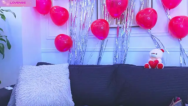 Daisy Price online show from February 14, 2026, 11:40 am