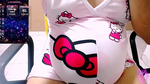 charlothee12 online show from October 11, 2025, 3:39 am