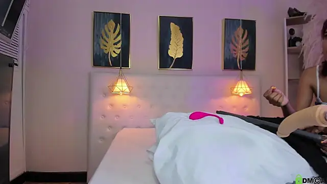 Snapshot of Cinnamon_Star chatting on September 24, 2025, 12:19 pm Cinnamon Star online show from September 24, 2025, 12:19 pm