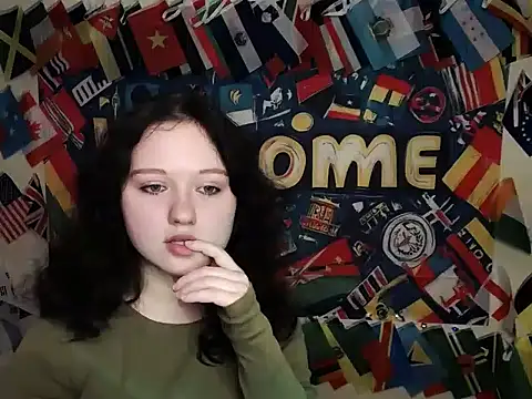 LadyAlice  online show from November 17, 2025, 7:14 am