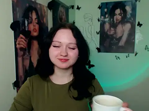 LadyAlice  online show from February 9, 2026, 6:56 pm