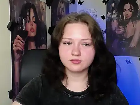 LadyAlice  online show from May 26, 2026, 6:09 am