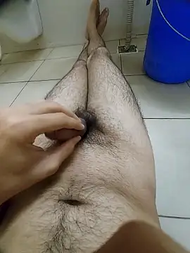 Snapshot of youngcock50 chatting on January 12, 2026, 1:27 pm youngcock50 online show from January 12, 2026, 1:27 pm